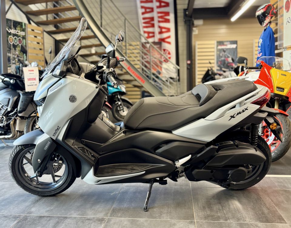 YAMAHA XMAX 125 TECH MAX 4