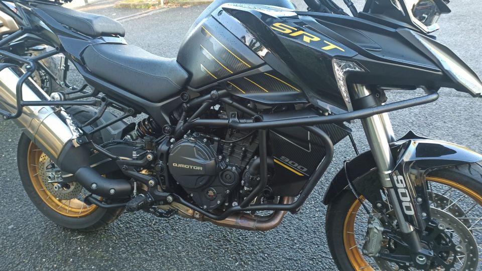 QJ MOTOR SRT 900 SX Touring 4