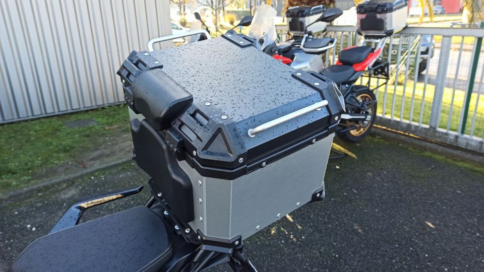 QJ MOTOR SRT 900 SX Touring 4