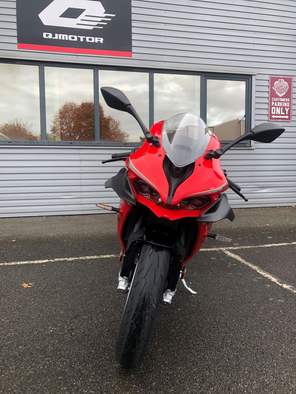 QJ MOTOR SRK 921 RR 4