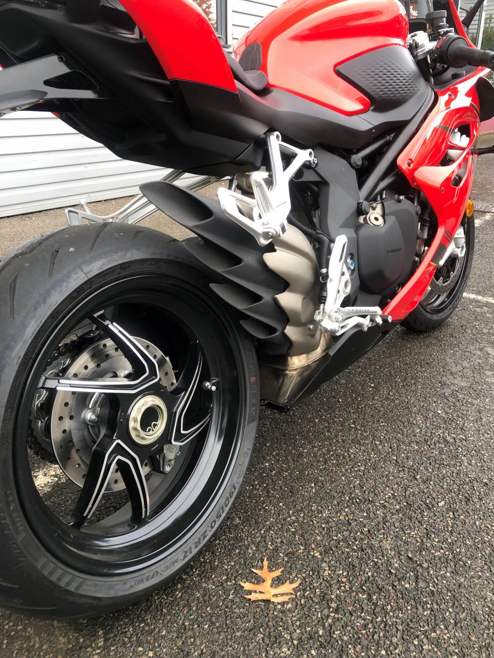 QJ MOTOR SRK 921 RR 4