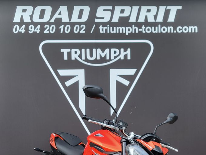 TRIUMPH STREET TRIPLE 765 R 4