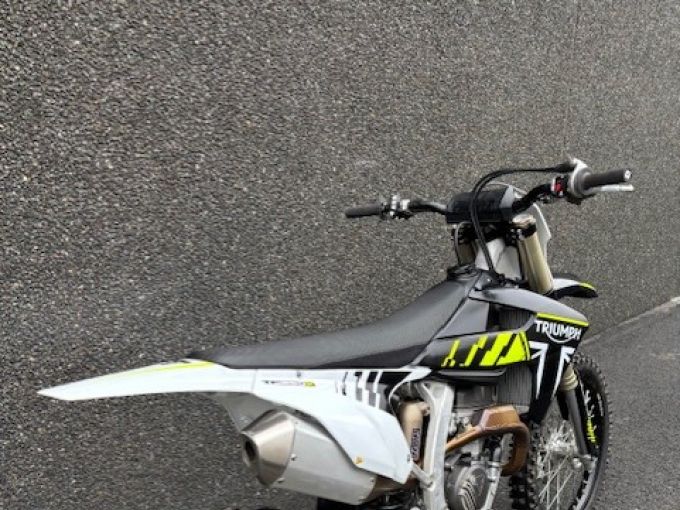 TRIUMPH TF 250-X 4