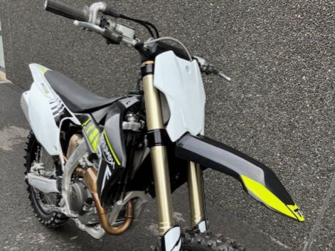 TRIUMPH TF 250-X 4