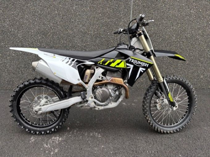 TRIUMPH TF 250-X 4