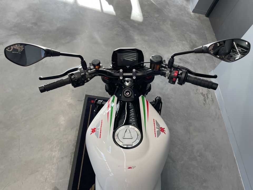 MOTO MORINI 1200 SPORT 4