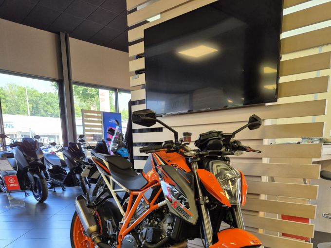 KTM 1290 SUPER DUKE R 4