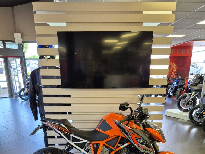 KTM 1290 SUPER DUKE R 4