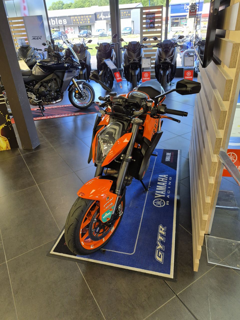 KTM 1290 SUPER DUKE R 4