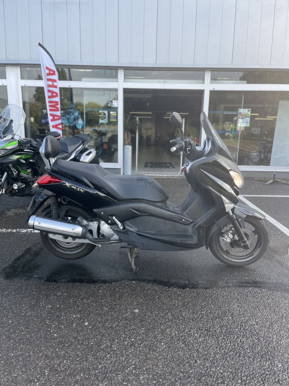 YAMAHA XMAX 125 4