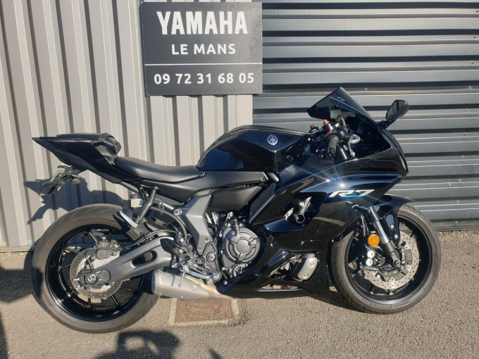 YAMAHA R7 4