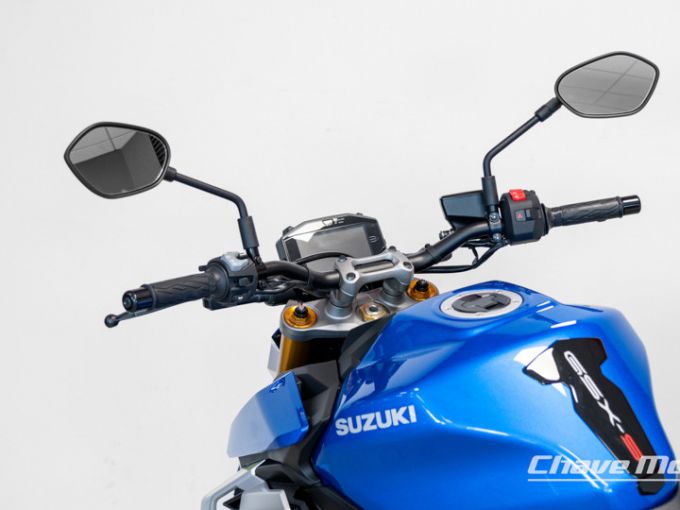 SUZUKI GSX-S 1000 4
