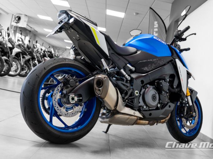 SUZUKI GSX-S 1000 4