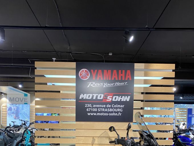YAMAHA XMAX 125 TECH MAX 4