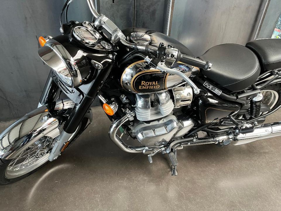 ROYAL ENFIELD Classic 650 4