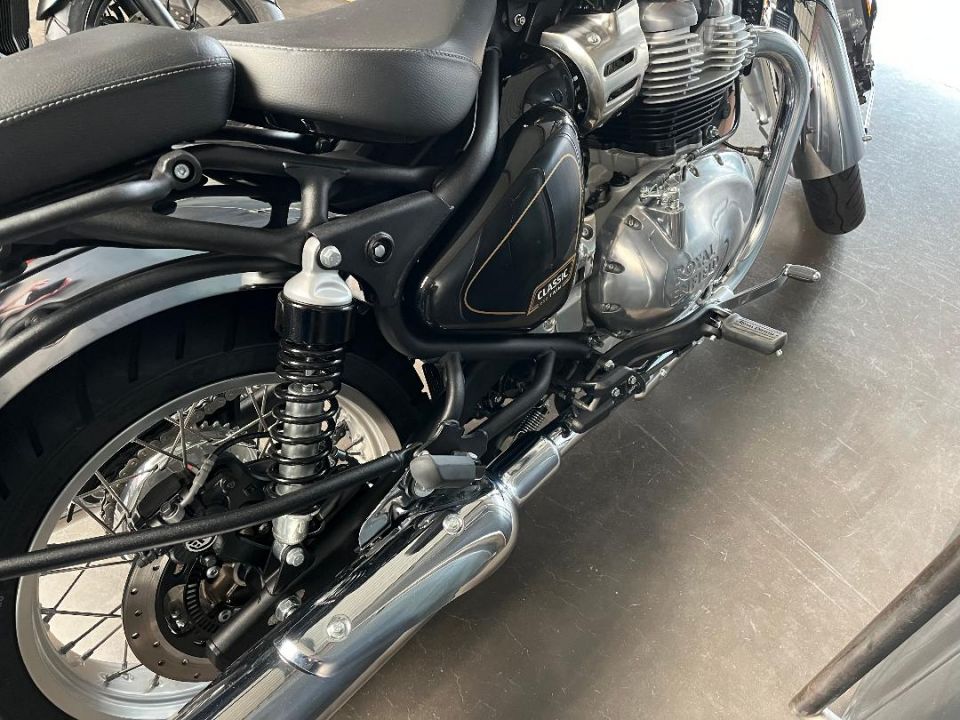 ROYAL ENFIELD Classic 650 4