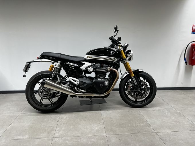 TRIUMPH SPEED TWIN 1200 4