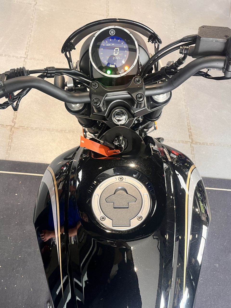 YAMAHA XSR 125 Legacy 4