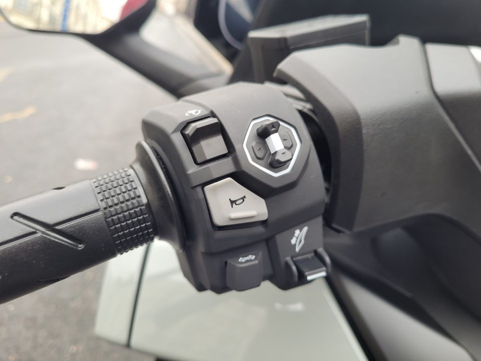 HONDA NSS FORZA 125 4