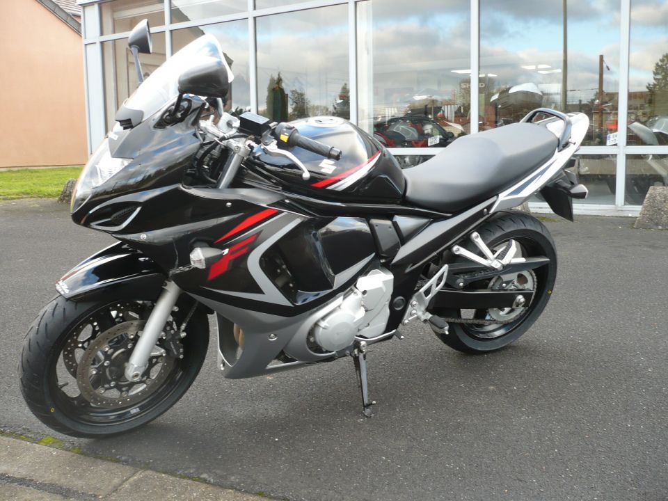 SUZUKI GSX650F 4