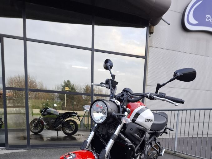 YAMAHA XSR 700 4