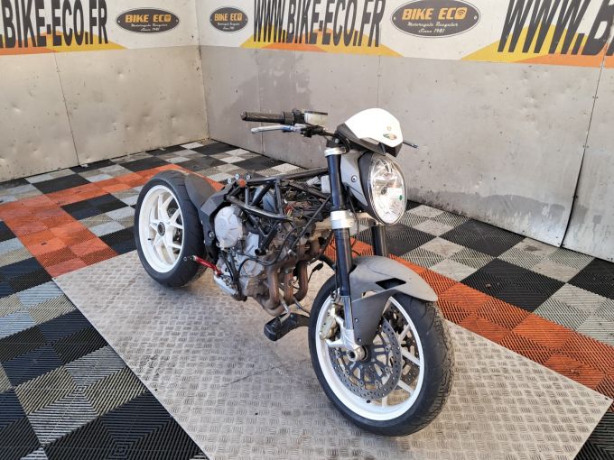 MV AGUSTA BRUTALE 800 4