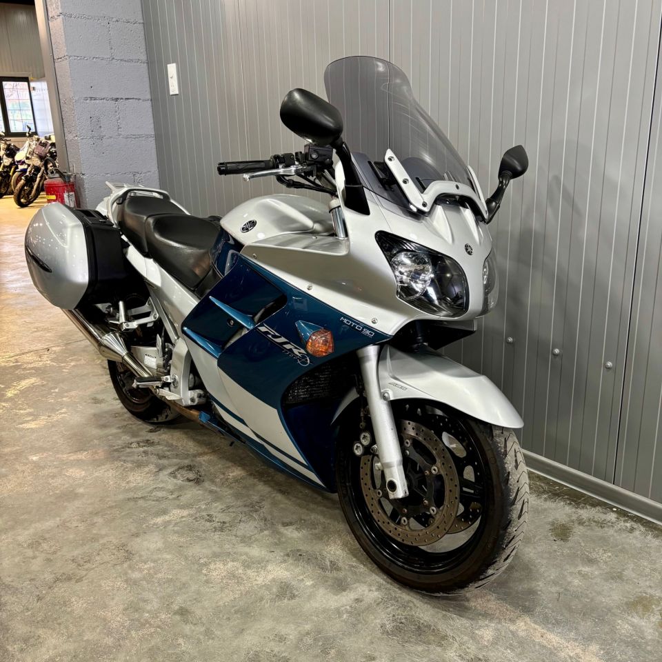 YAMAHA FJR 1300 4