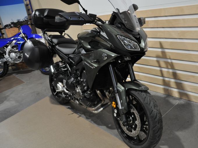YAMAHA TRACER 900 4