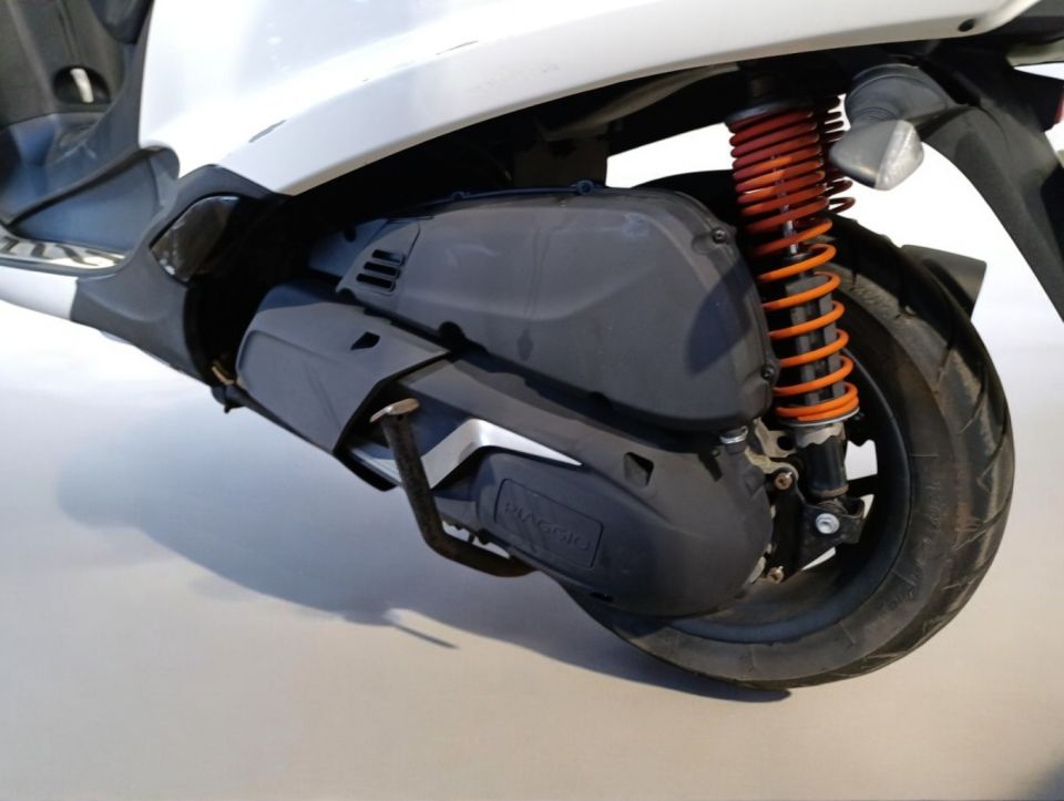 PIAGGIO MP3 400 4