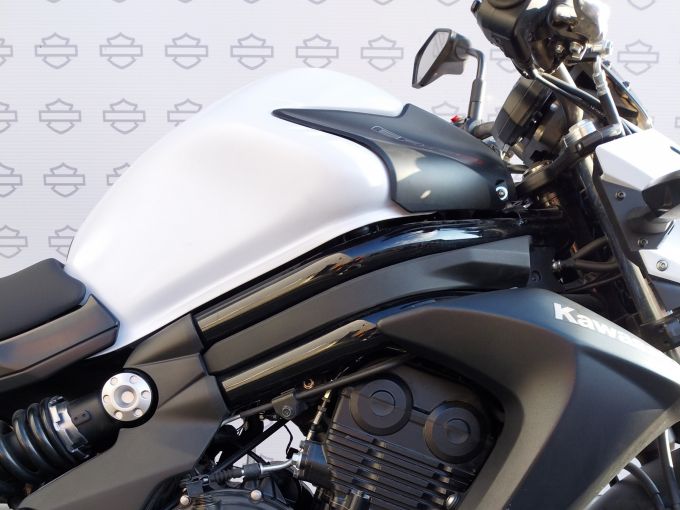 KAWASAKI ER-6 4