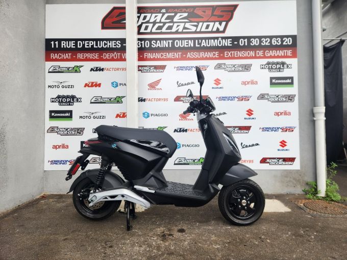 PIAGGIO ONE ACTIVE PMP (60 KM/H) 4