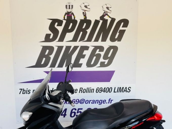 YAMAHA XMAX 125 4
