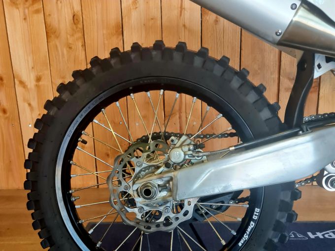 TRIUMPH TF 250-X 4