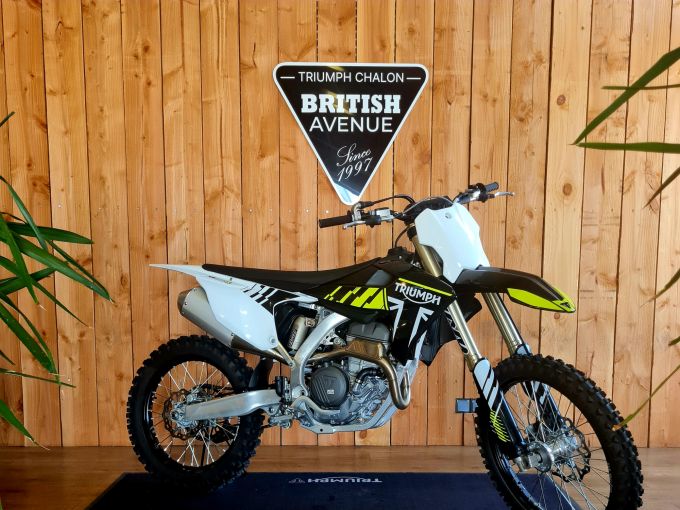 TRIUMPH TF 250-X 4