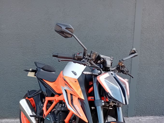 KTM 1290 SUPER DUKE R 4