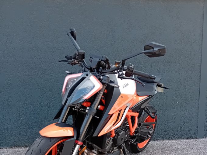 KTM 1290 SUPER DUKE R 4