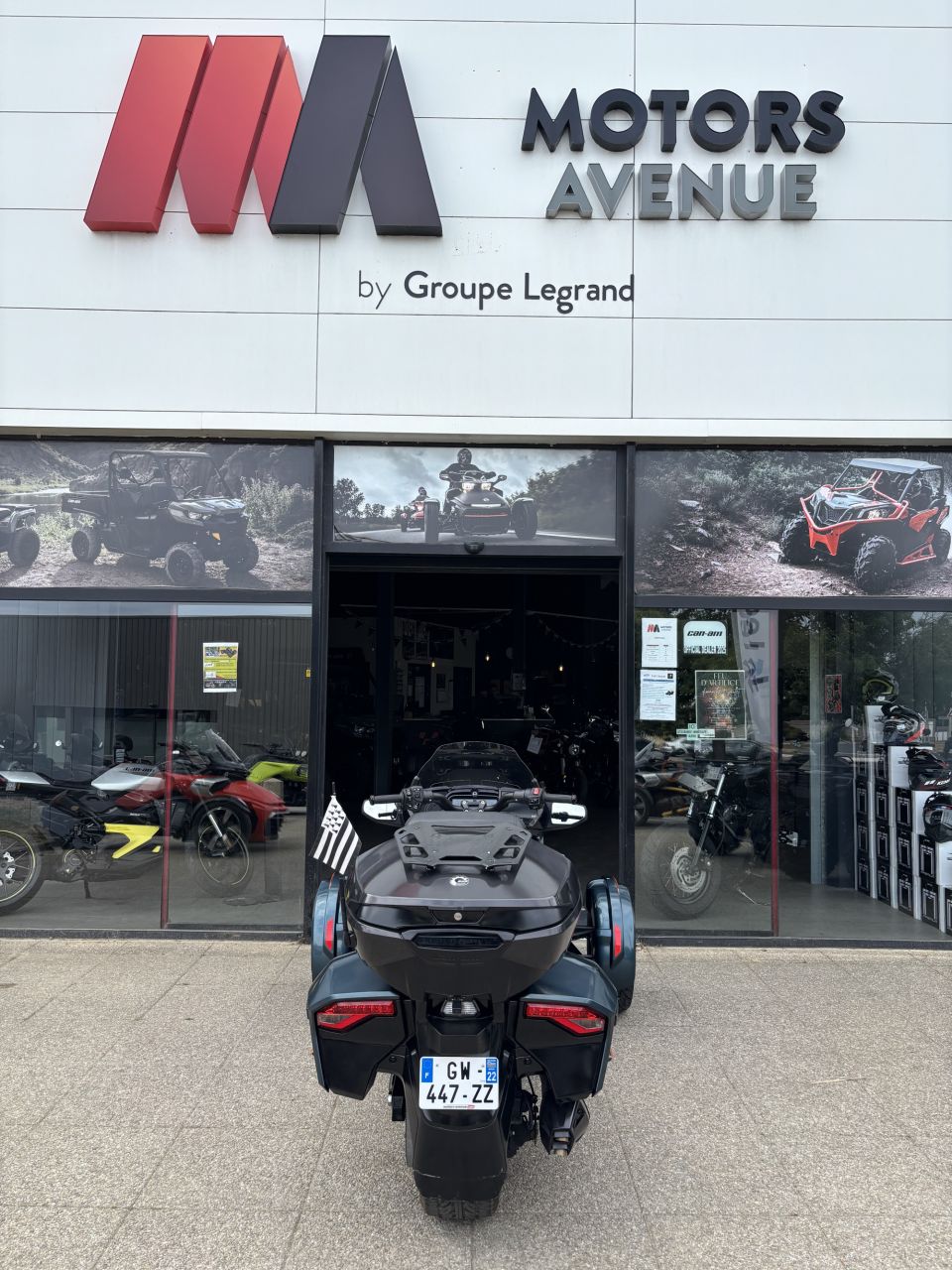 CAN-AM SPYDER F3-T LIM 4