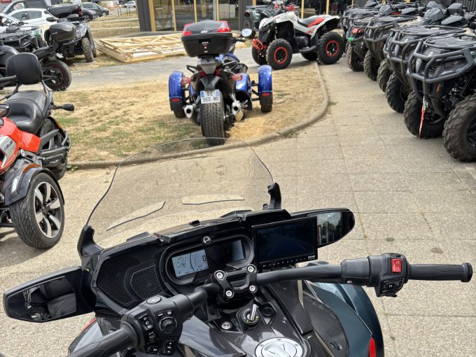 CAN-AM SPYDER F3-T LIM 4