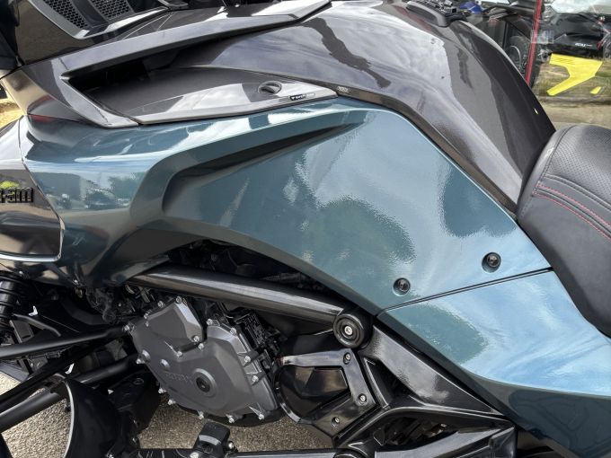 CAN-AM SPYDER F3-T LIM 4