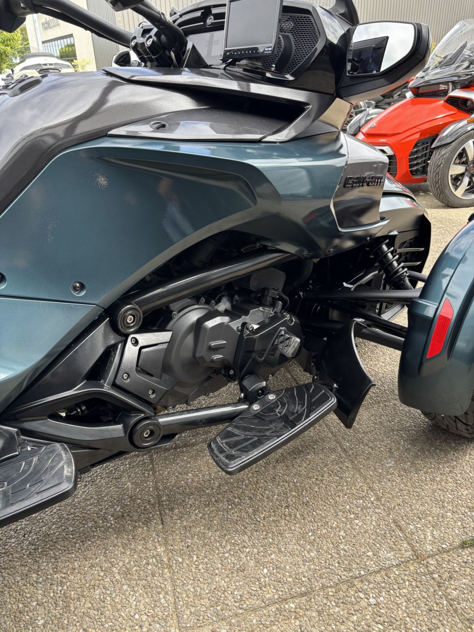 CAN-AM SPYDER F3-T LIM 4