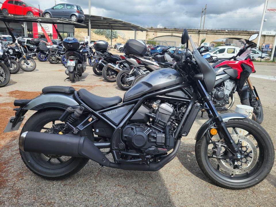 HONDA CMX 1100 REBEL 4