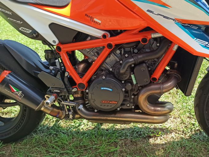KTM 1290 SUPER DUKE RR 4