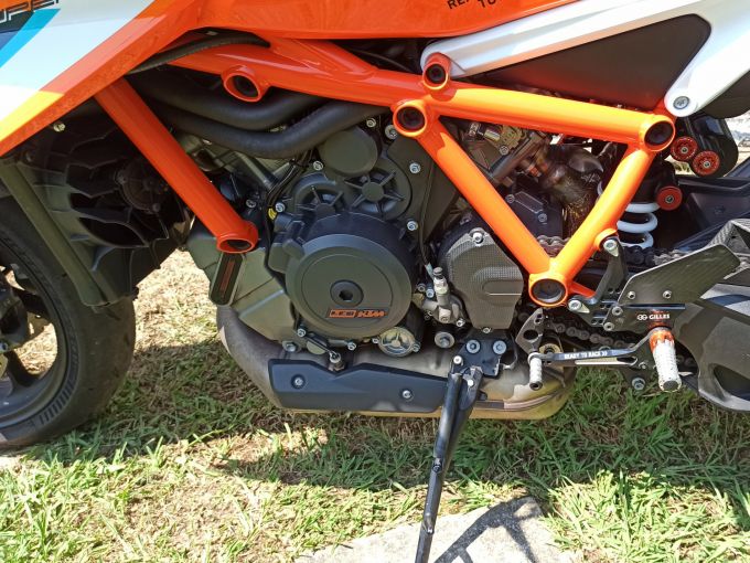 KTM 1290 SUPER DUKE RR 4