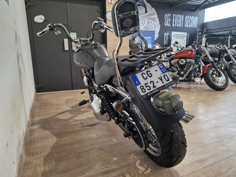 HARLEY-DAVIDSON DYNA STREET BOB 1584 4