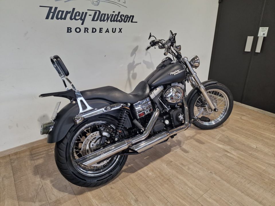 HARLEY-DAVIDSON DYNA STREET BOB 1584 4