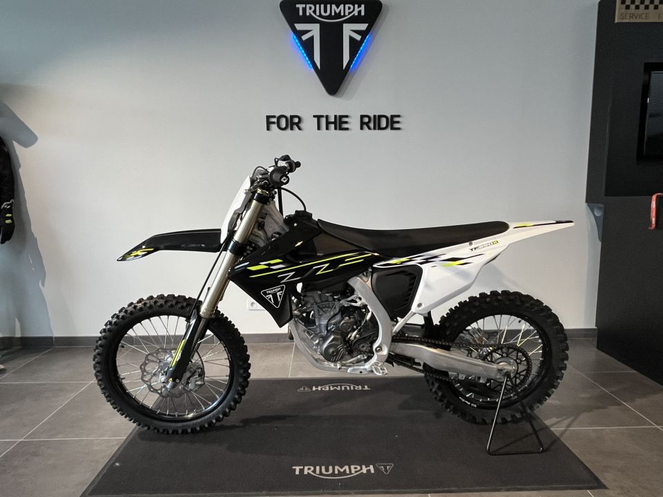TRIUMPH TF 250-X 4