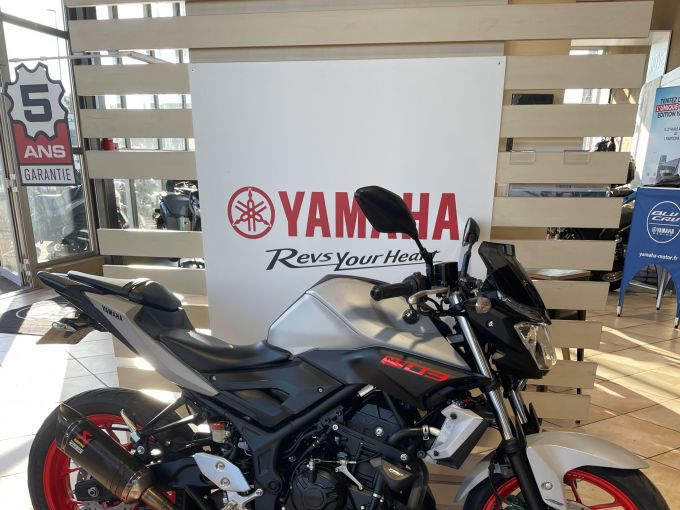 YAMAHA MT-03 4