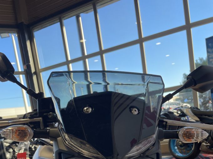 YAMAHA MT-03 4