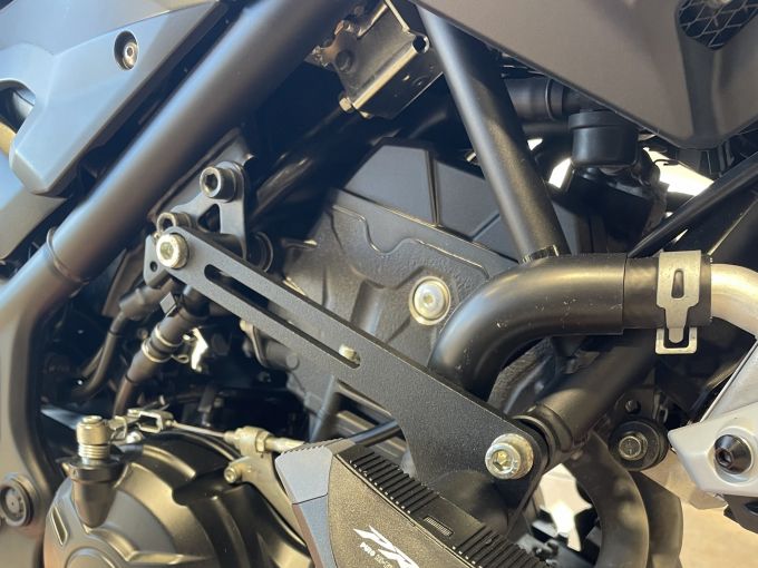 YAMAHA MT-03 4