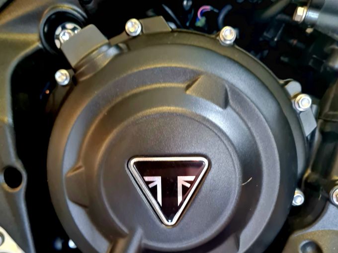 TRIUMPH STREET TRIPLE 765 R 4